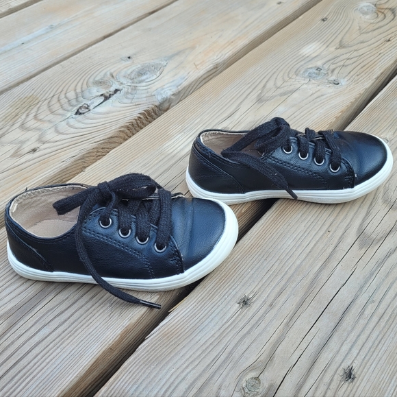 Sz T6 Sneakers - Picture 5 of 5